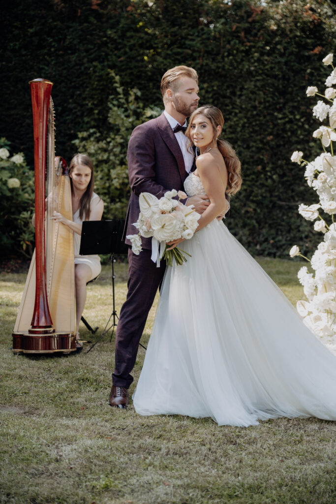 Brautpaar bei Trauung Wien