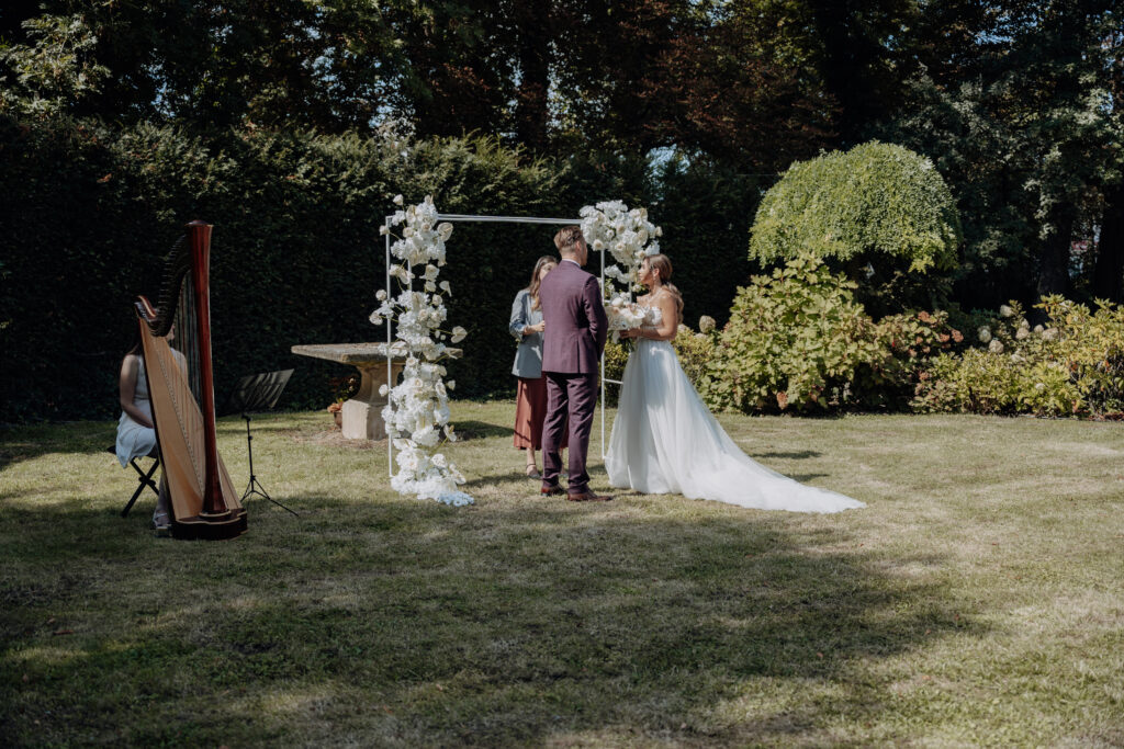 Trauungssetting bei Hochzeit Niederösterreich