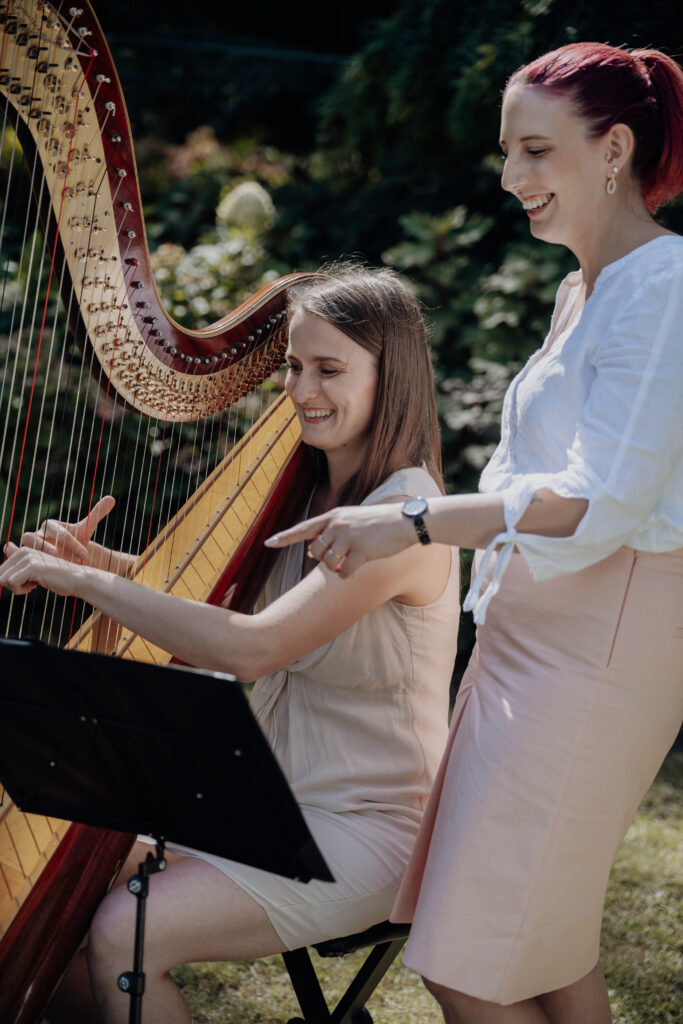 Hochzeitsplanerin und Hafenspielerin Wien