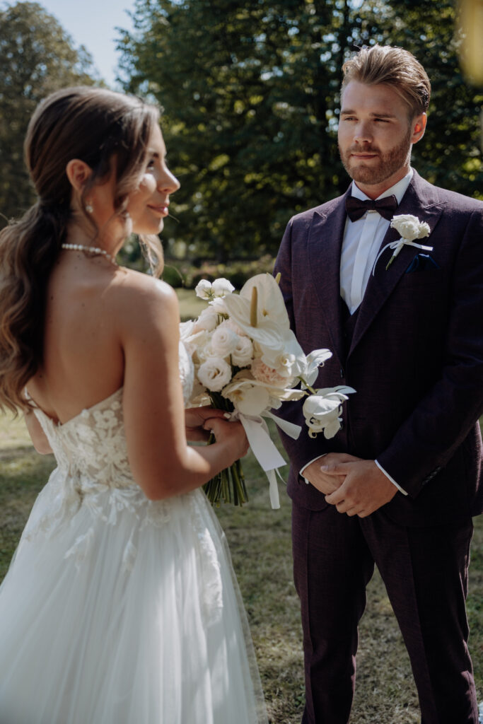 Brautpaar bei Trauung Niederösterreich