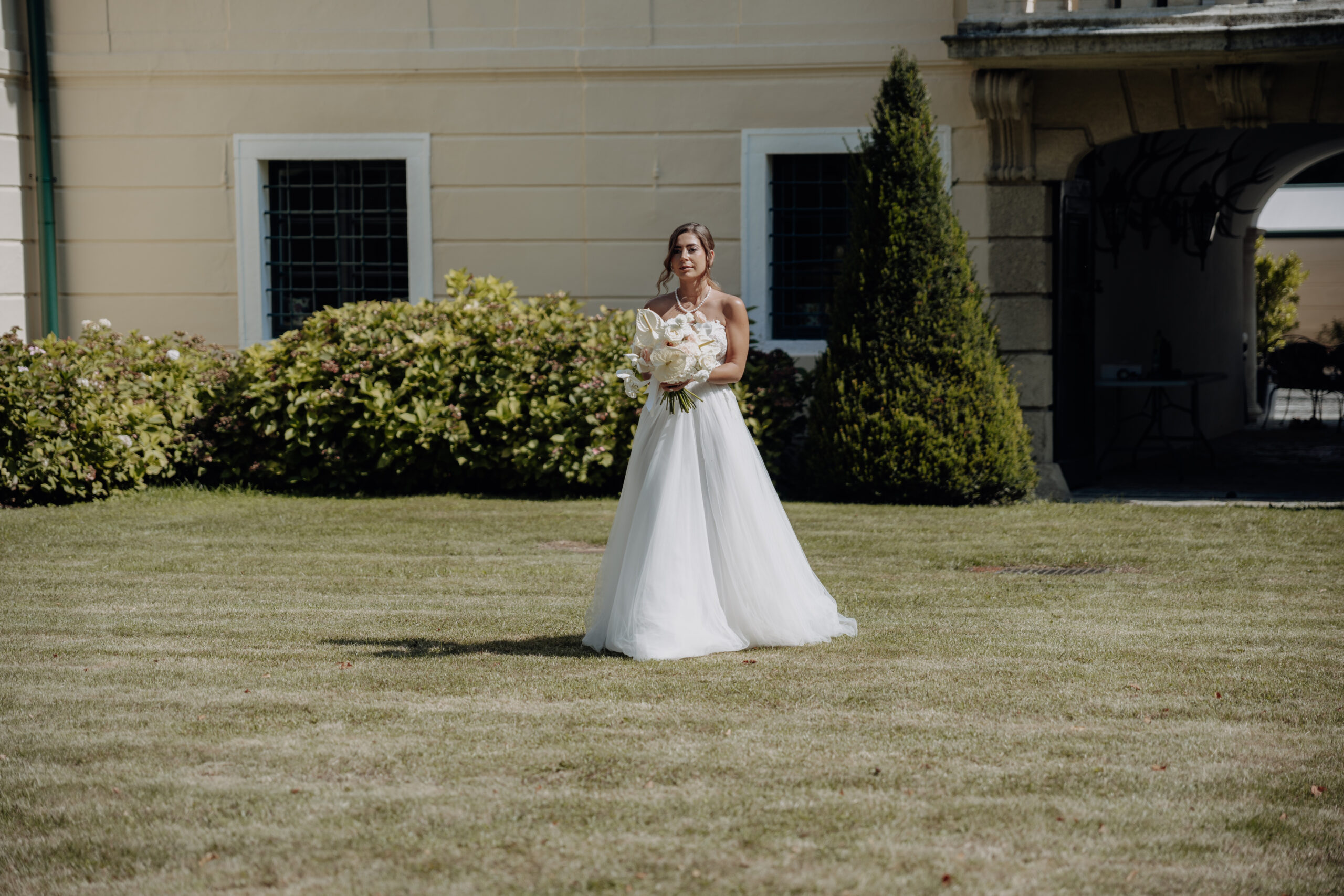 Braut beim Einzug Hochzeit Niederösterreich