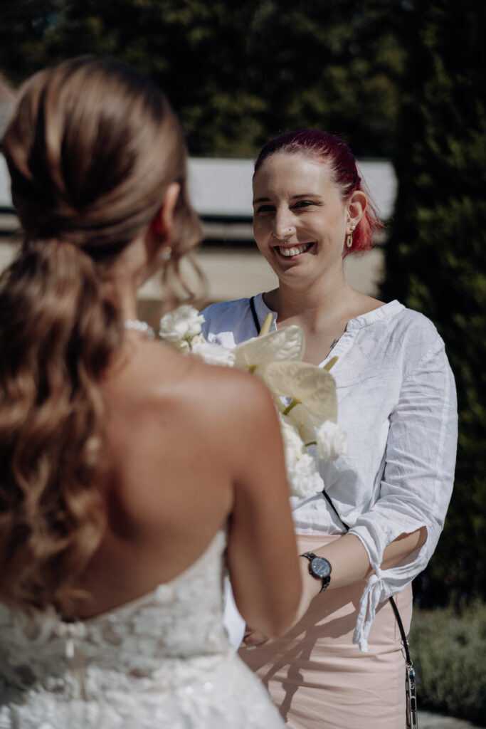 Hocheitsplanerin Stefanie Svoboda mit Braut